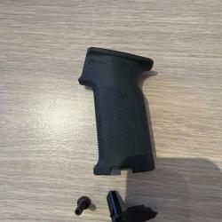 Poign&eacute;e tactique Magpul MOE K2 pour AK-47 / AKM / AK-74 - comme neuf