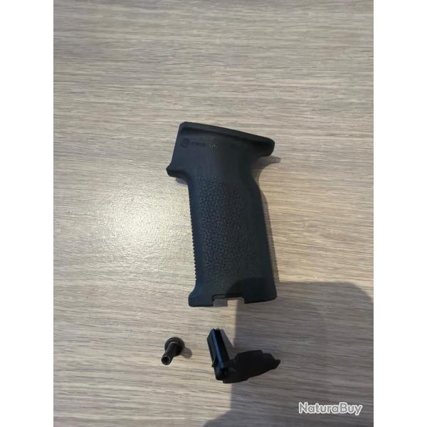 Poign�e tactique Magpul MOE K2 pour AK-47 / AKM / AK-74 - comme neuf