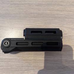 Garde-main tactique M-LOK FAB Defense Vanguard AK pour AK-47 / AKM - comme neuf neuf