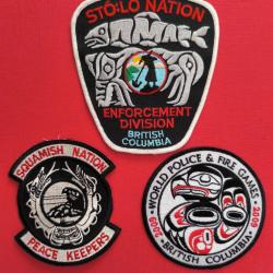 LOT &Eacute;CUSSONS POLICE AM&Eacute;RINDIENNE CANADA COLOMBIE BRITANNIQUE 1 indien