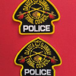 LOT &Eacute;CUSSONS POLICE AM&Eacute;RINDIENNE CANADA MANITOBA 3 indien