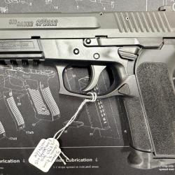 Sig Sauer SP2022 9 mm