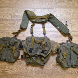 Gilet Russe SMERSH SPOSN SSO, ancienne g&eacute;n&eacute;ration, Avizent. Poches AK