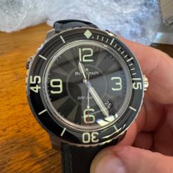 MONTRE Blancpain Fifty Fathoms edition limit&eacute;e &agrave; 500 exemplaires Fathoms - R&eacute;f. 50015-12B30-52B
