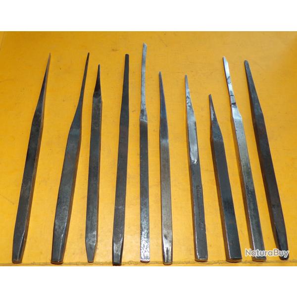 LOT DE 10 BURINS ANCIEN POUR GRAVURE SUR BOIS , METAL , DIFFERENTES TAILLES  ,POIDS TOTAL 700 GRAMME