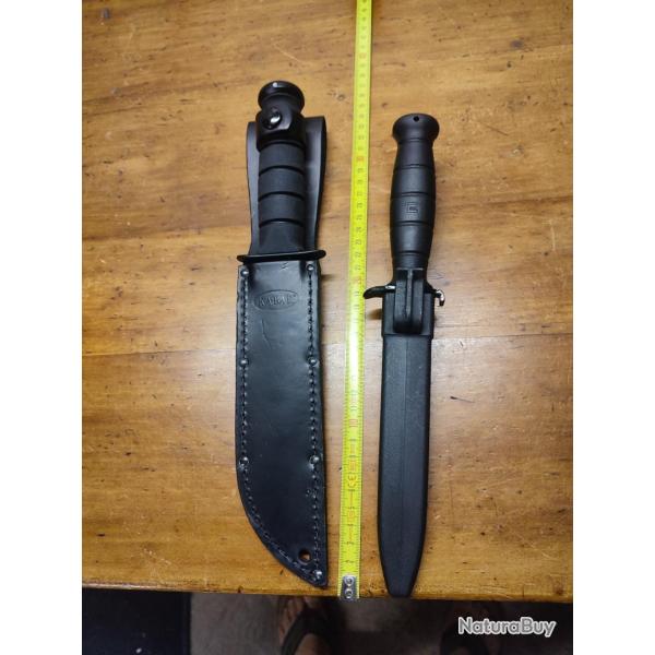 Lot de deux poignards Glock ka-bar