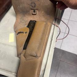 &Eacute;tuis pistolet MAS 49