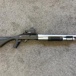 PACK Fusil &agrave; pompe WINCHESTER SXP Marine Calibre 12/76 + Point rouge SIGHTMARK + Lampe INFORCE