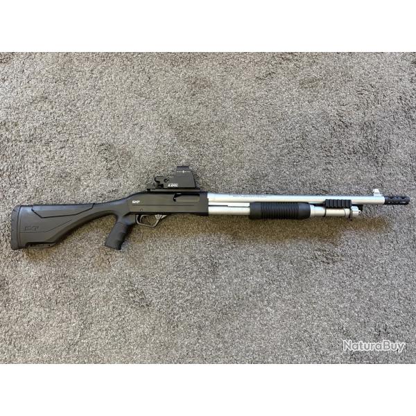 PACK Fusil � pompe WINCHESTER SXP Marine Calibre 12/76 + Point rouge SIGHTMARK + Lampe INFORCE