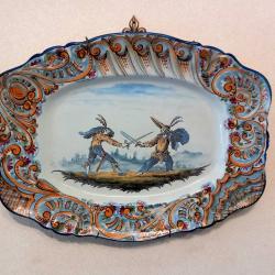 Tr&egrave;s beau plat ovale de Keller et Gu&eacute;rin (Lun&eacute;ville) Jacq. Callot  ART DECO de taille 37 X 29 cms
