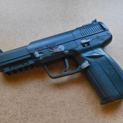 Pistolet FN 5-7 airsoft
