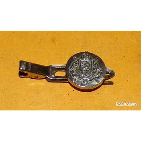 BOUTON UNIFORME MILITAIRE DE LIVREE ARMOIRIE ROYALE , SOUDE SUR UNE EPINGLE GENRE PINCE A CRAVATTE ,