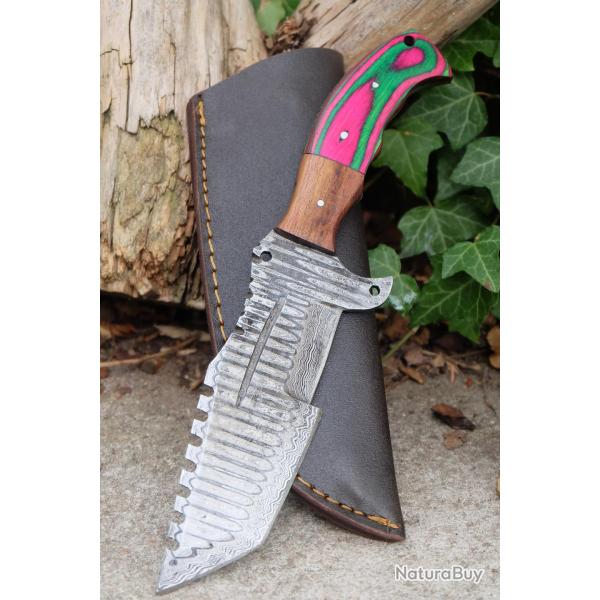 Couteau de Chasse Trakker Damas Lame Tanto 256 Couches Manche Bois Cam�l�on Fabr Artisan Etui Cuir