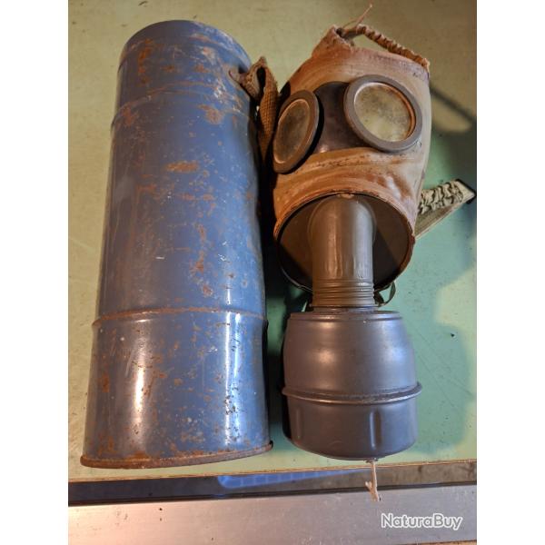 Masque � gaz ancien T35 (ann�es 30/40) + Cartouche + Bo�tier m�tal civil - Collection