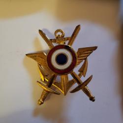 Insigne unor des officiers avec ou sans son &eacute;crin de la maison DRAGO PARIS. 26 pi&egrave;ces au total.