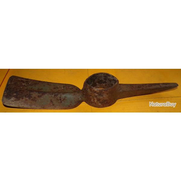 OUTIL : PIOCHE AVEC MARQUAGE ACIER DE L'ARMEE AMERICAINE U.S , LONGUEUR 42 CM POIDS 2,250 KILO   , F