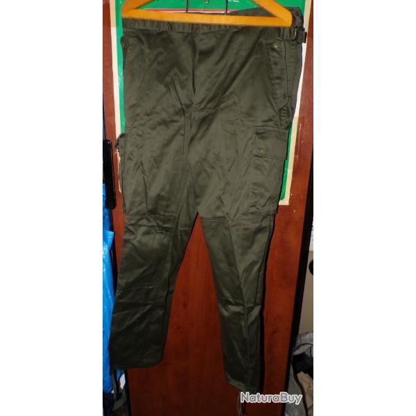 PANTALON DE TYPE PARACHUTISTES DE L'ARMEE FRANCAISE XL ,TAILLE XL SOIT 46 OU 92 CM DE TOUR