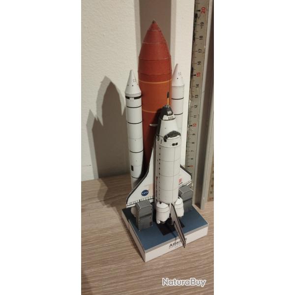 Fus�e maquette Atlantis Papercraft collection objet de curiosit�