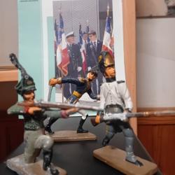 Lot de 3 soldats de plombs
