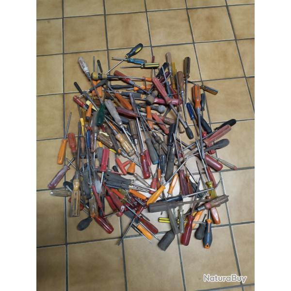Lot de 180 tournevis divers