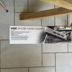 Magpul M-Lok Hand Guard (FDE)