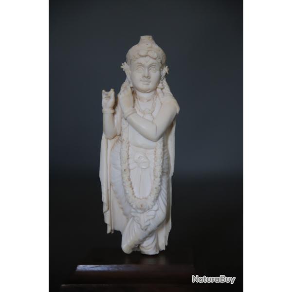 Petite figurine de Krishna Venugopala en ivoire - Inde, fin du XIXE si�cle