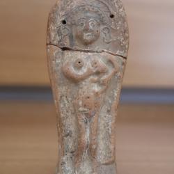 Repr&eacute;sentation en terre cuite de la d&eacute;esse Astart&eacute; - Egypte, fin de la p&eacute;riode Romaine