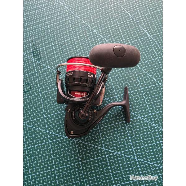 Moulinet daiwa saltist nero 4000