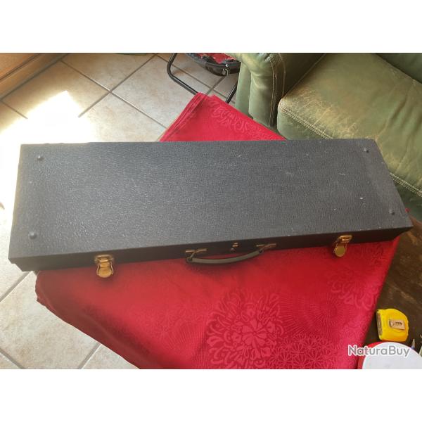 Mallette ancienne en ferraille pour fusil, pas de prix de r�serve