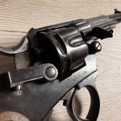 Revolver Chamelot-Delvigne mod&egrave;le 1873 Manufacture d'Armes St &Eacute;tienne + &eacute;tui