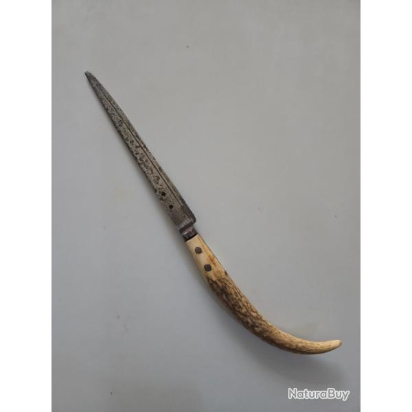 Couteau ancien
