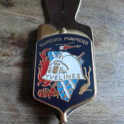 insigne sapeurs pompiers  yvelines  / arthus bertrand paris