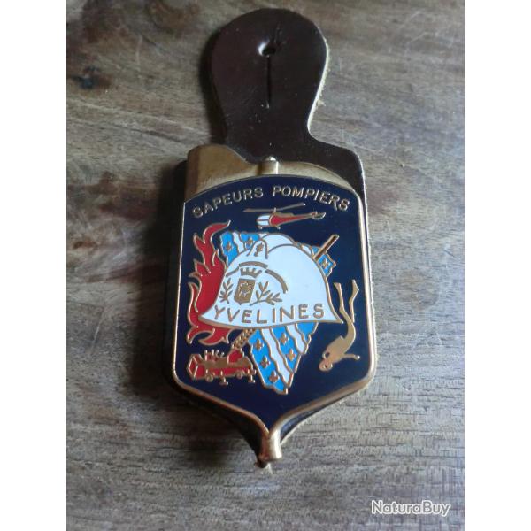 insigne sapeurs pompiers  yvelines  / arthus bertrand paris