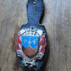 insigne sapeurs pompiers  a la chapelle d'anguillon  / drago paris