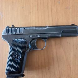 Pistolet Tokarev TT30 monomatricule avec holster d'origine. Ench&egrave;re 1�