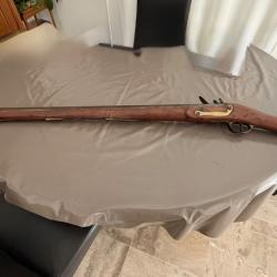 Mousquet britannique ancien &agrave; silex , type Brown Bess india Pattern , platine marqu&eacute;e TOWER / GR