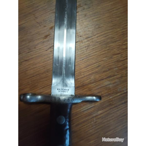 Vend ba�onnettes suisse cromee  pour fusil Smith mod�le 1918 en bon �tat marquage ELsener schyz l