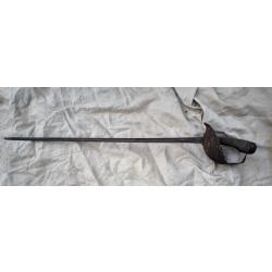 Sabre de cavalerie britannique 1908 sans fourreau sorti de grange