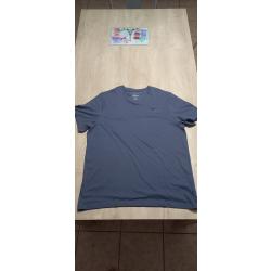 T shirt nike