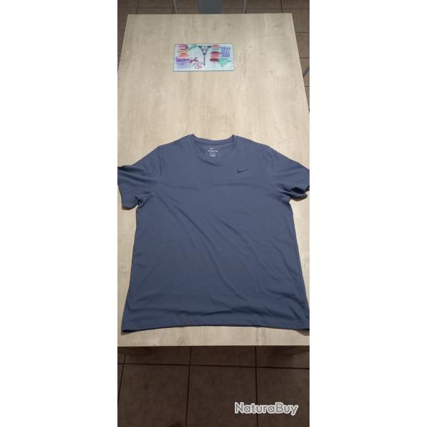 T shirt nike