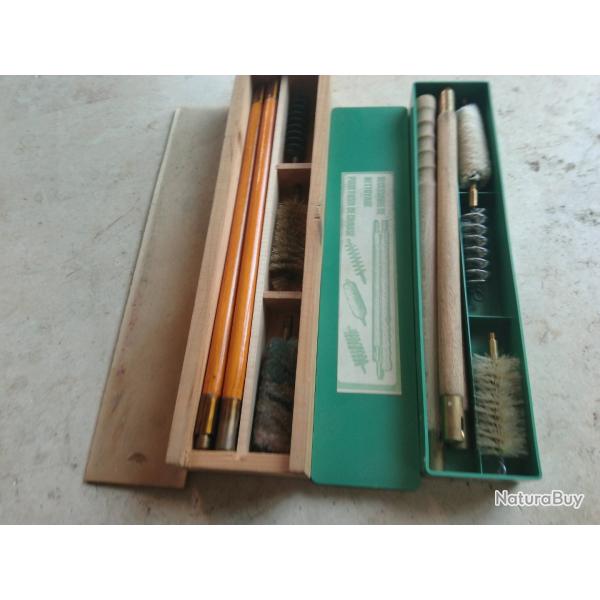 lot de deux boites de necessire nettoyage cal 16