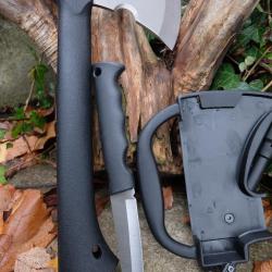 Set de Survie Combat Ready Hache + Couteau Fixe + Allume Feu Etui Fibre de Nylon R380