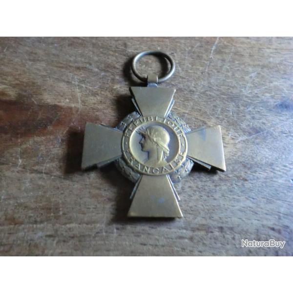 m�daille croix du combattants sans ruban