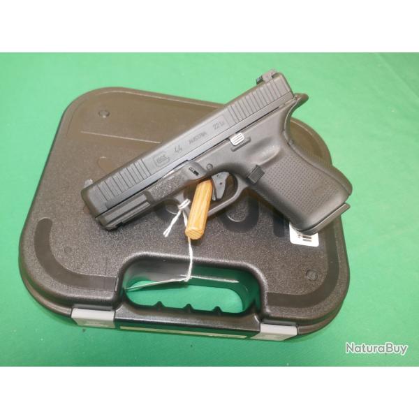 Pistolet GLOCK 44 en 22Lr d�tente remplac�e par une PERFORMANCE TRIGGER GLOCK