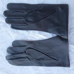 paire de gants militaires en cuir souple noir taille 9,5