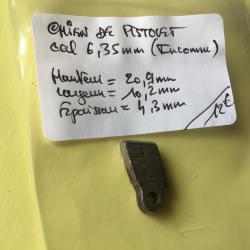 VENDU PAR LE-CUIRASSIER CHIEN POUR PISTOLET 6,35 MM A IDENTIFIER