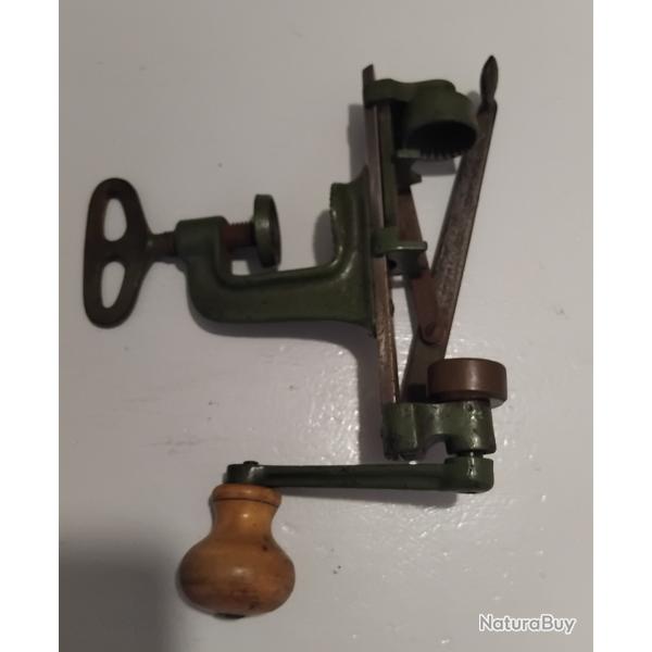 Sertisseur cal 12 manufacture st �tienne