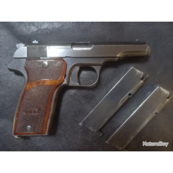 PISTOLET  MAB  MODELE R  CAL. 7.65  ( 2 CHARGEURS ).