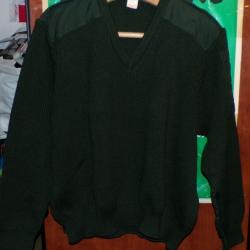 PULLOVER KAKI MILITAIRE  DE L'ARMEE FRANCAISE , TAILLE 104 SOIT 104 CM DE TOUR DE POITRINE OU EN CIV