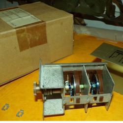 RADIO : BOITIER D'INDUCTANCE , POUR RADIOAMATEUR , ETAT NEUF VOIR PHOTO . POUR TOUT RENSEIGNEMENT ME